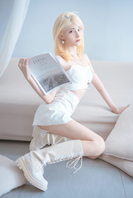 白色制服 - 南桃momoko